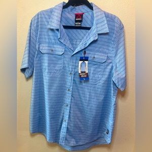 NWT! Men’s Sz L Beautiful Blue, Light Weight, Short Sleeve, Button Down Shirt!